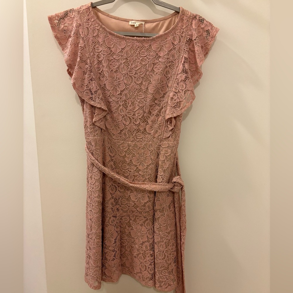 Main Strip Cap-Sleeved Lace Dress